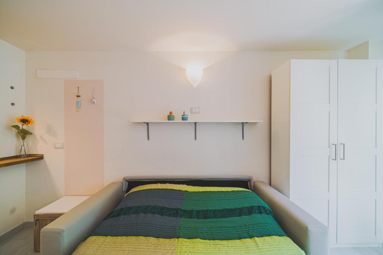 Monolocali Le Lecce Pool & Tennis Capoliveri  Exterior photo