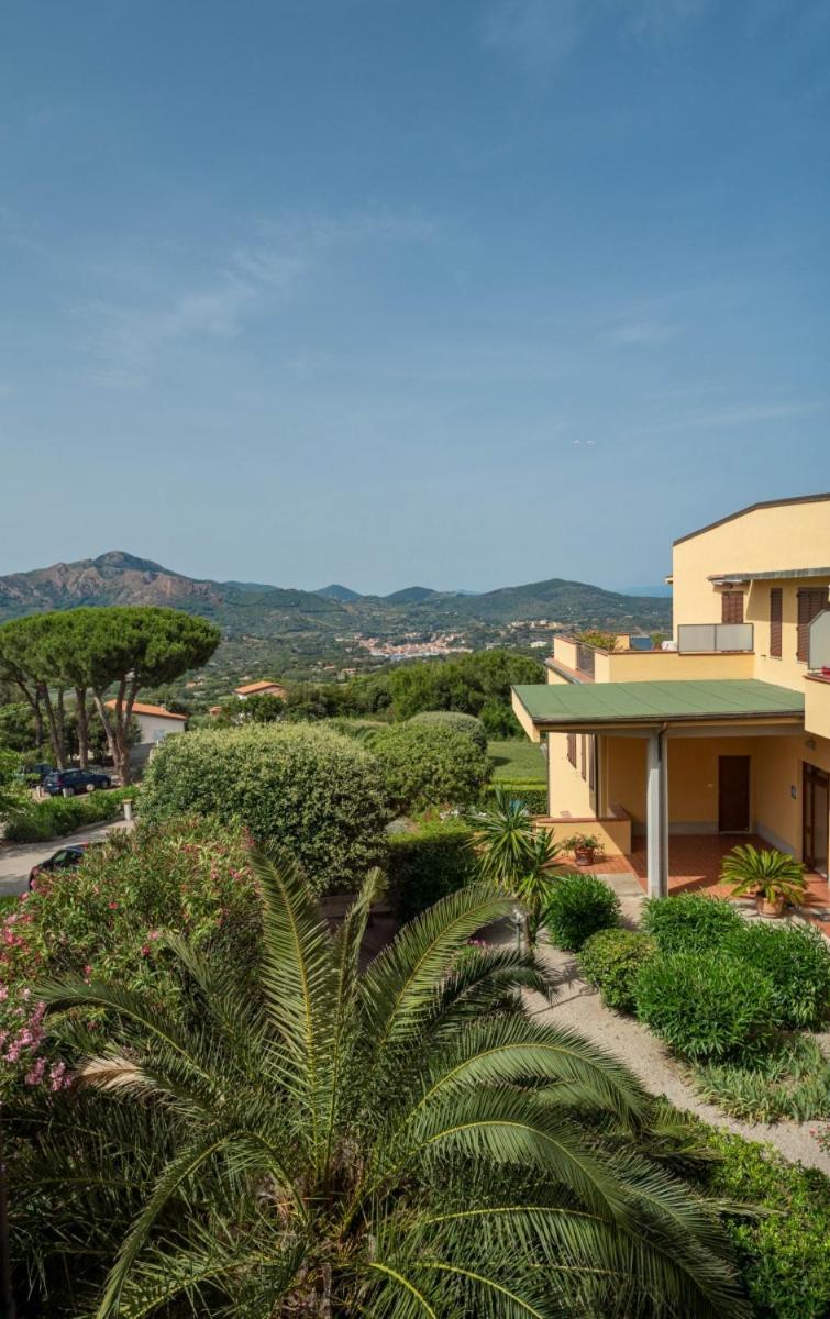 Monolocali Le Lecce Pool & Tennis Capoliveri  Exterior photo